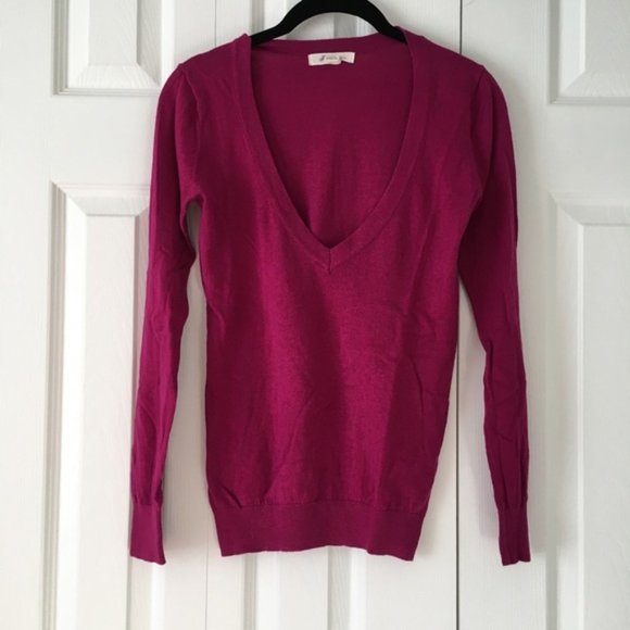 Magenta V Neck Sweater - Picture 1 of 5